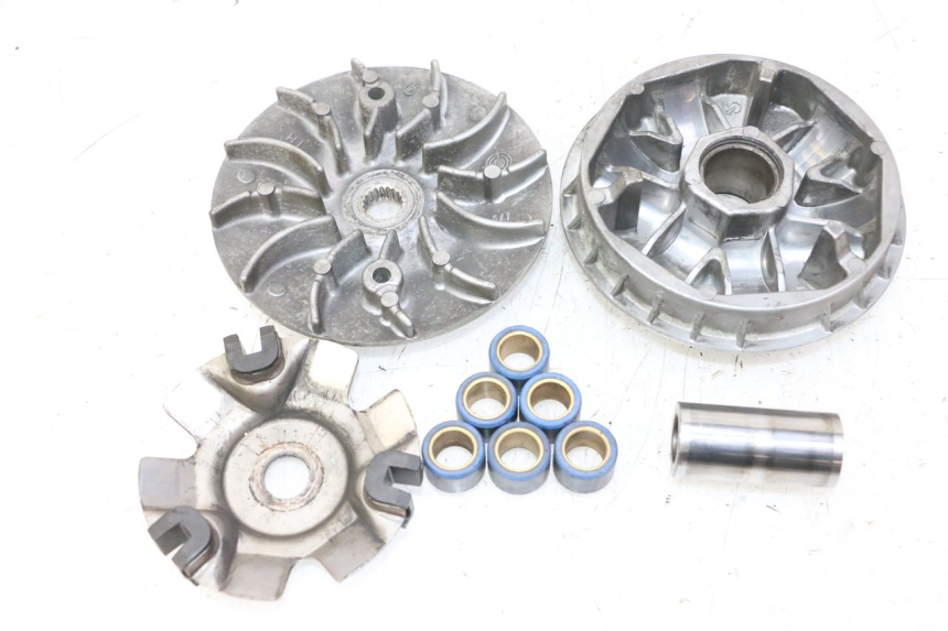 photo de VARIATOR HONDA FES S-WING SWING ABS 125 (2007 - 2015) - Hoofdaanzicht