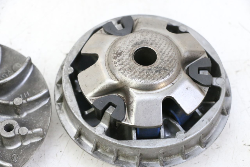 photo de VARIATOR HONDA FES S-WING SWING ABS 125 (2007 - 2015) - Detail van het onderdeel