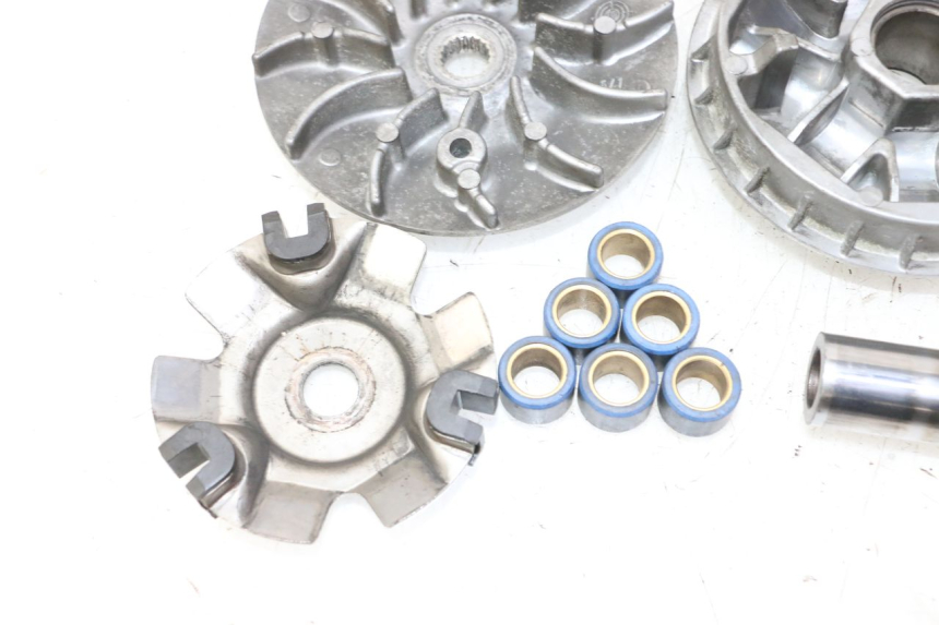 photo de VARIATOR HONDA FES S-WING SWING ABS 125 (2007 - 2015) - Gecontroleerd onderdeel