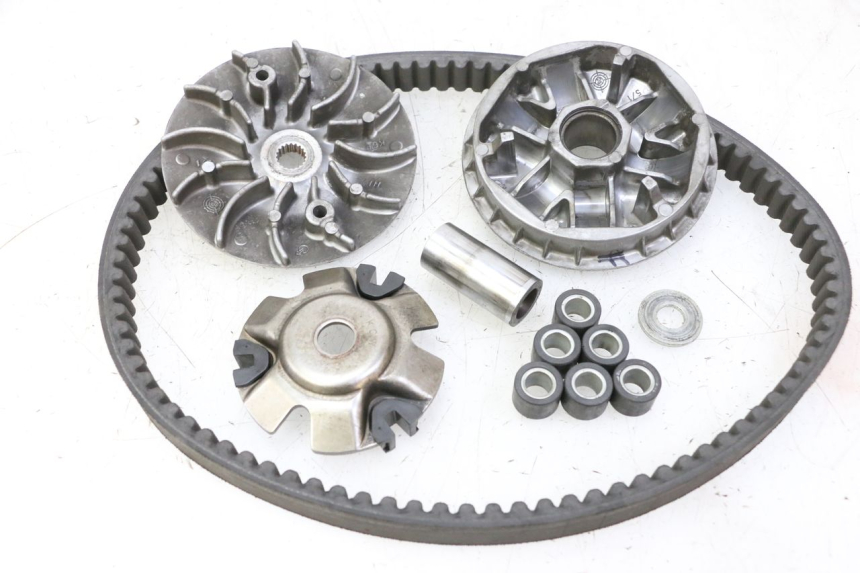 photo de VARIATOR HONDA FES S-WING SWING ABS 125 (2007 - 2015) - Hoofdaanzicht