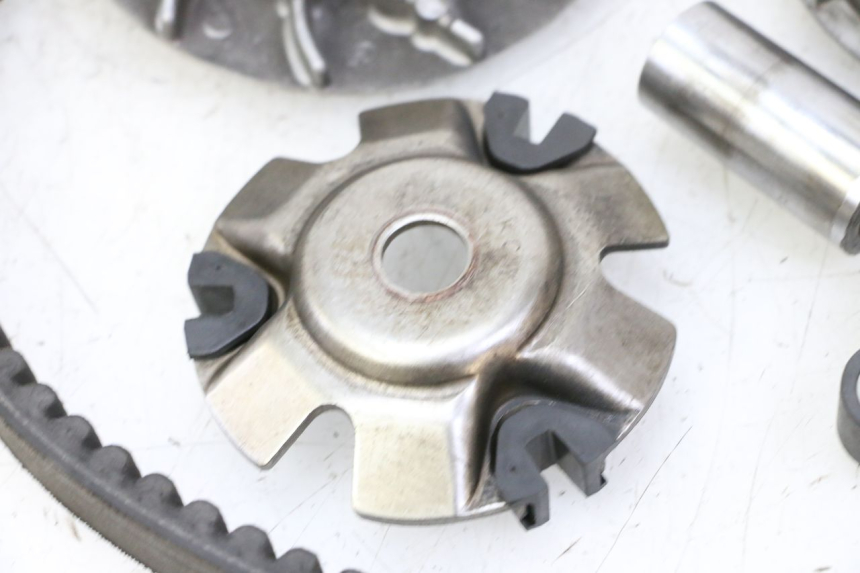 photo de VARIATOR HONDA FES S-WING SWING ABS 125 (2007 - 2015) - Staat van het oppervlak