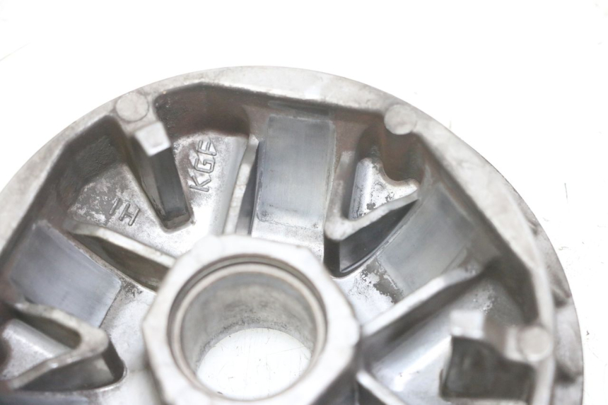 photo de VARIATOR HONDA FES S-WING SWING ABS 125 (2007 - 2015) - Zoom op componenten