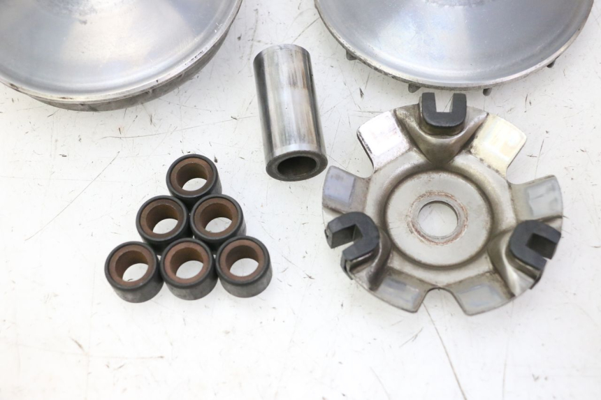 photo de VARIATOR HONDA FES S-WING SWING ABS 125 (2007 - 2015) - Overzicht