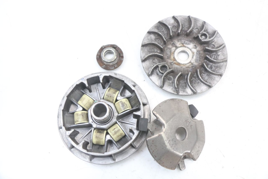 photo de VARIATOR SYM FIDDLE 3 III 50 (2014 - 2020) - Zoom op gebruiksstaat