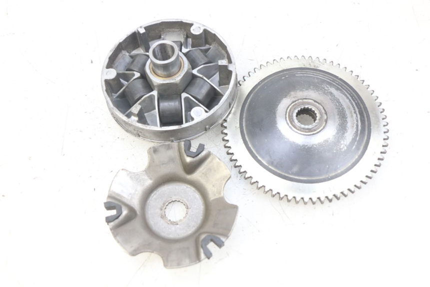 photo de VARIATOR PIAGGIO FLY 4T 50 (2013 - 2017) - Zoom op gebruiksstaat