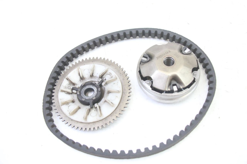 photo de VARIATOR VENESI FLY RETRO 4T 50 (2020 - 2025) - Zoom op gebruiksstaat