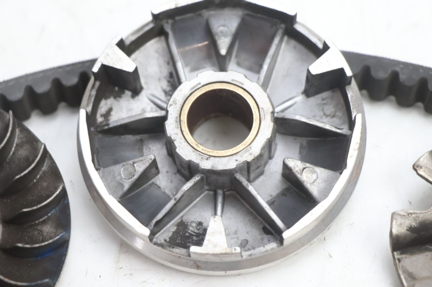 photo de VARIATOR KEEWAY FOCUS 50 (2006 - 2009) - Detail van het onderdeel
