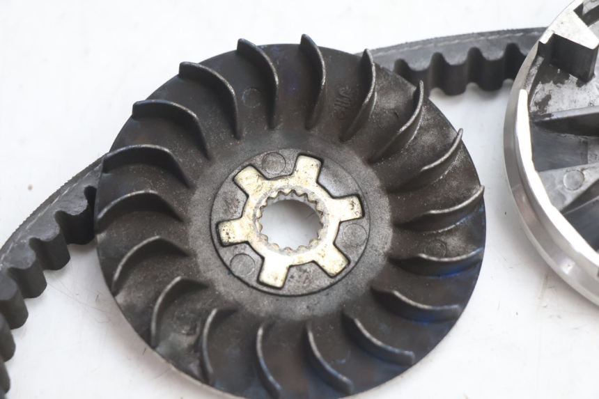 photo de VARIATOR KEEWAY FOCUS 50 (2006 - 2009) - Andere kijkhoek
