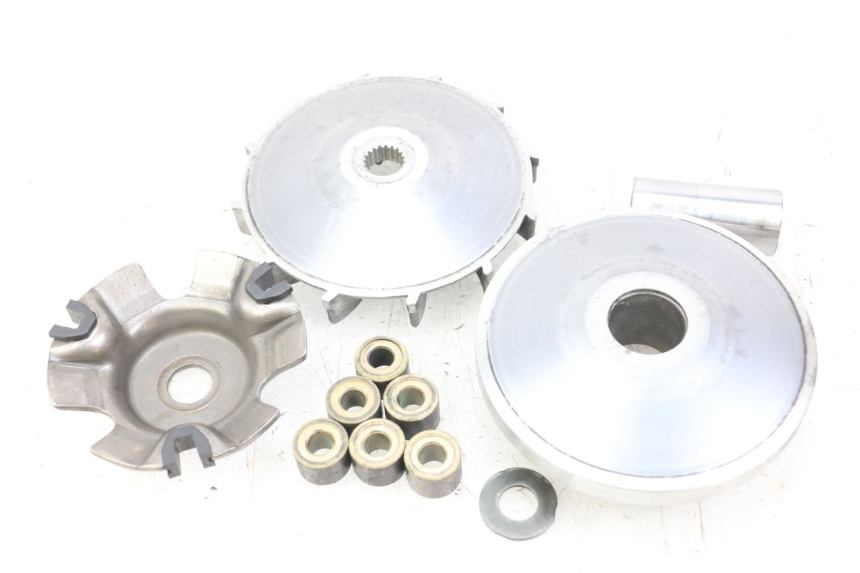 photo de VARIATOR GOES WIKI 125 (2010 - 2015) - Bevestigingspunten