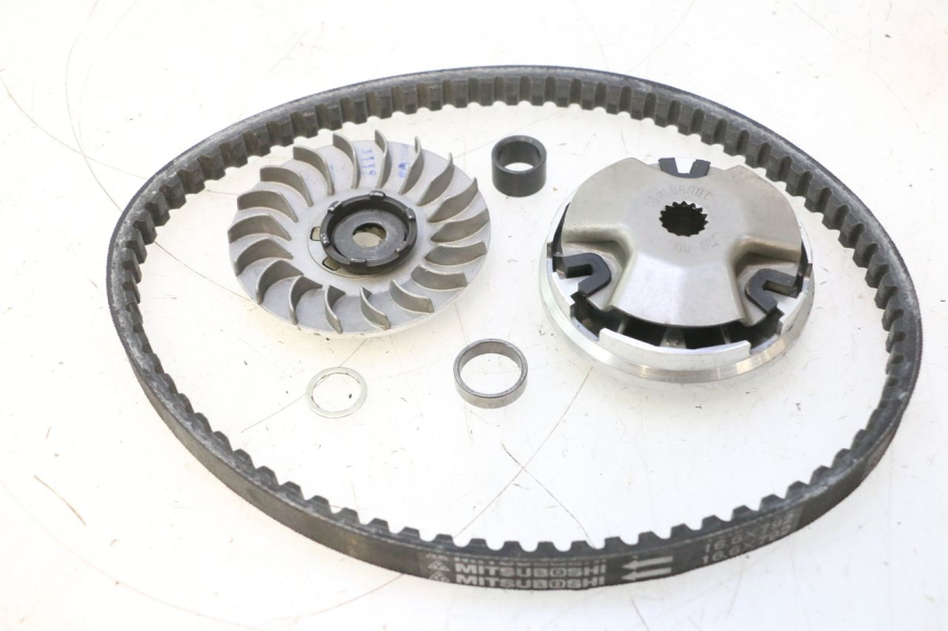 photo de VARIATOR KEEWAY HURRICANE 50 (2006 - 2019) - Zoom op gebruiksstaat