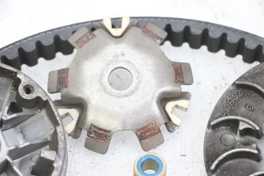 photo de VARIATOR PEUGEOT JET FORCE CARBU 50 (2003 - 2016) - Productaanzicht