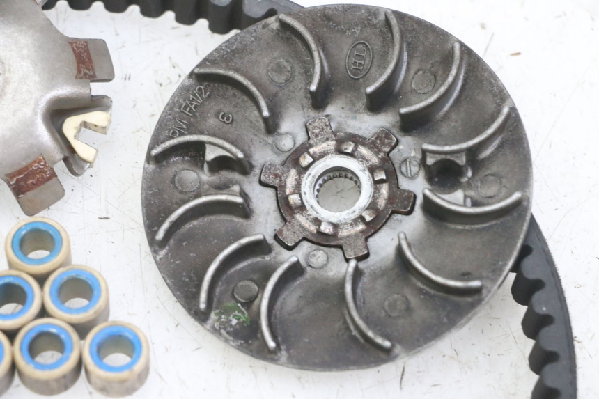 photo de VARIATOR PEUGEOT JET FORCE CARBU 50 (2003 - 2016) - Markeringen en referenties