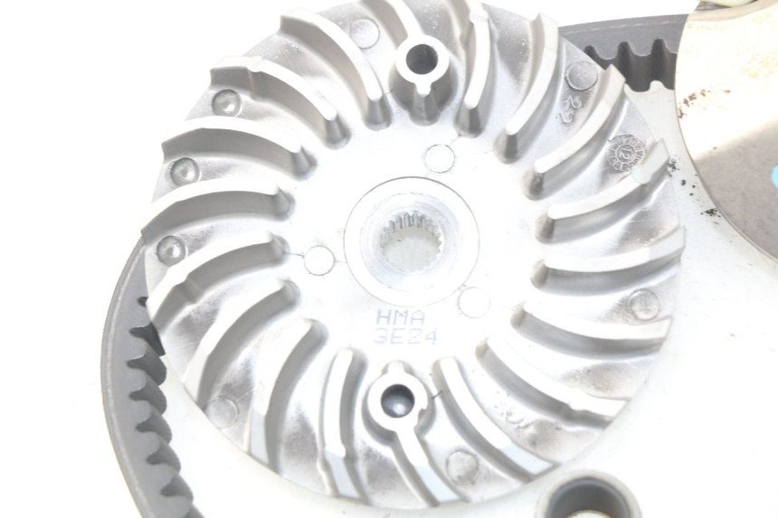 photo de VARIATOR SYM JOYMAX 250 (2013 - 2017) - Bevestigingspunten