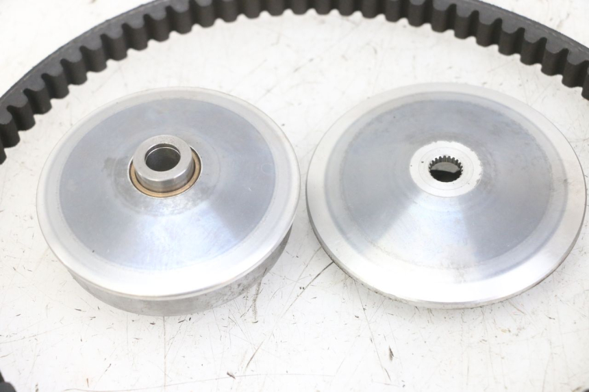 photo de VARIATOR PEUGEOT KISBEE 2T 50 (2018 - 2022) - Detail van het onderdeel