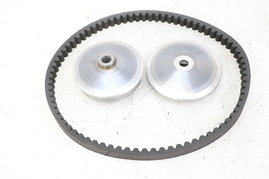 photo de VARIATOR PEUGEOT KISBEE 2T 50 (2018 - 2022) - Zoom op gebruiksstaat