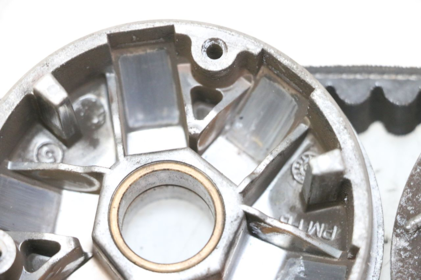 photo de VARIATOR PEUGEOT KISBEE 2T 50 (2010 - 2017) - Staat van het oppervlak