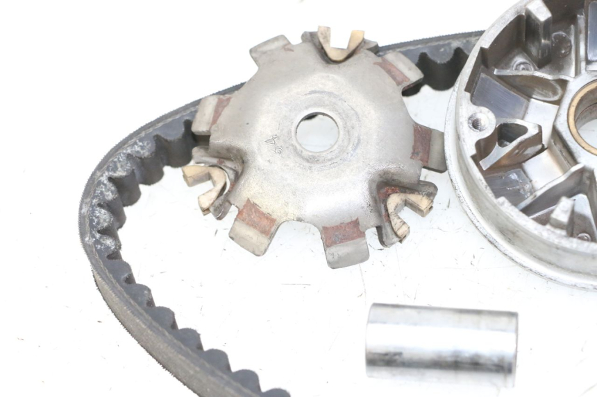 photo de VARIATOR PEUGEOT KISBEE 2T 50 (2010 - 2017) - Gecontroleerd onderdeel