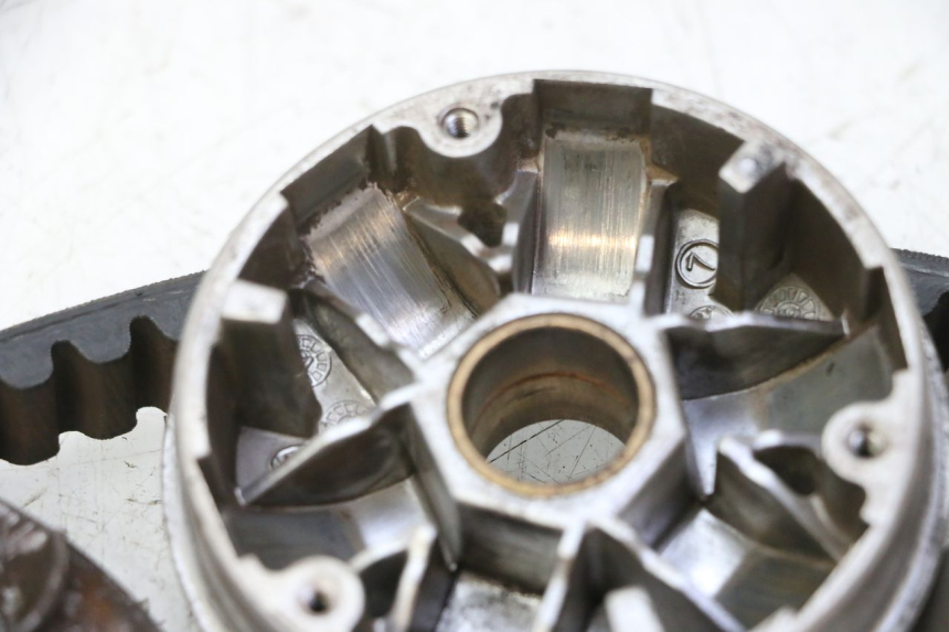 photo de VARIATOR PEUGEOT KISBEE 2T 50 (2010 - 2017) - Aanvullende foto