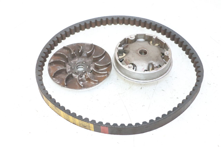 photo de VARIATOR PEUGEOT KISBEE 2T 50 (2010 - 2017) - Andere kijkhoek