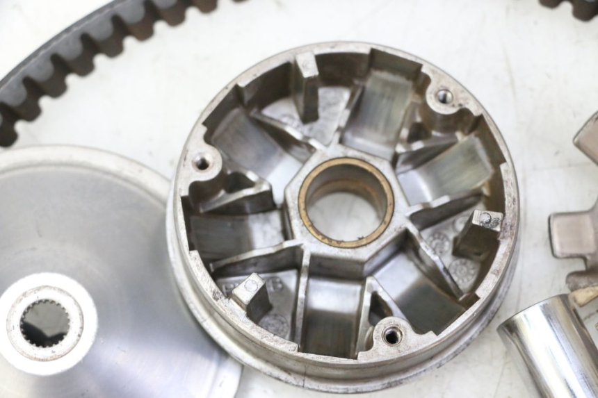 photo de VARIATOR PEUGEOT KISBEE 2T 50 (2010 - 2017) - Technische close-up