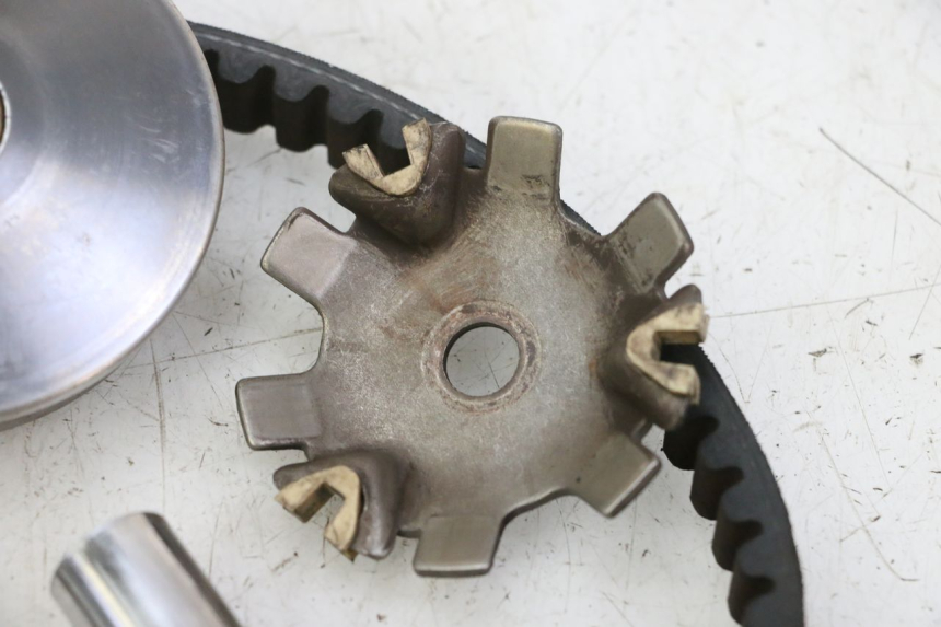 photo de VARIATOR PEUGEOT KISBEE 2T 50 (2010 - 2017) - Overzicht