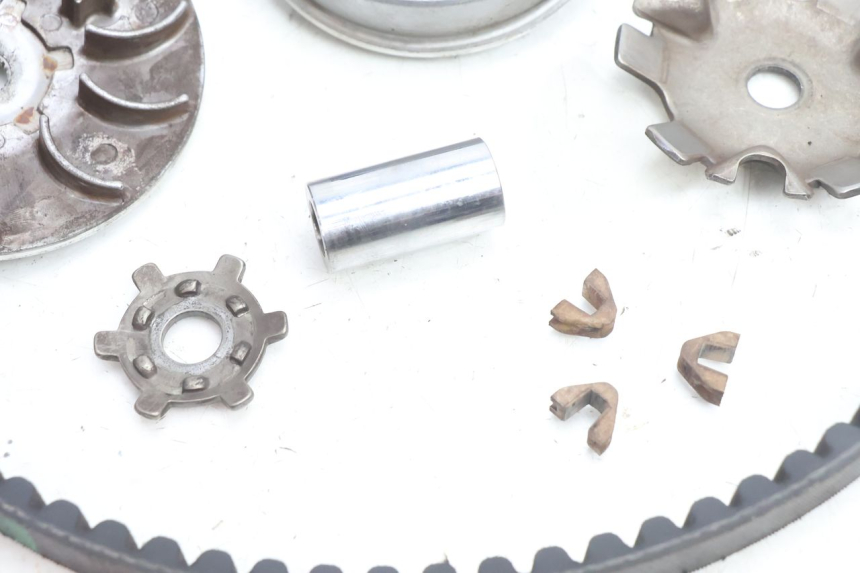 photo de VARIATOR PEUGEOT KISBEE 2T 50 (2010 - 2017) - Technische close-up
