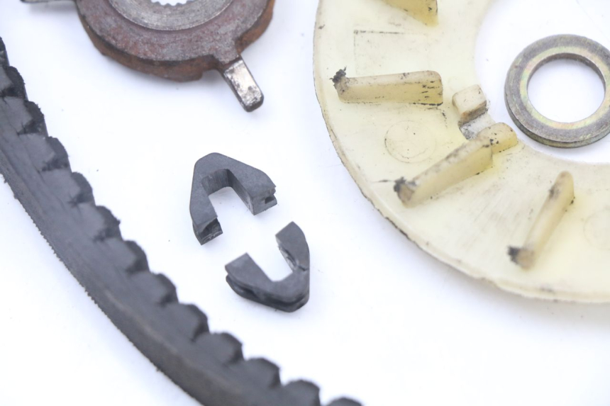 photo de VARIATOR PEUGEOT KISBEE 4T 50 (2018 - 2022) - Staat van het oppervlak