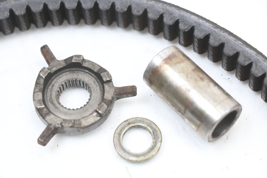 photo de VARIATOR PEUGEOT KISBEE 4T 50 (2018 - 2022) - Gecontroleerd onderdeel