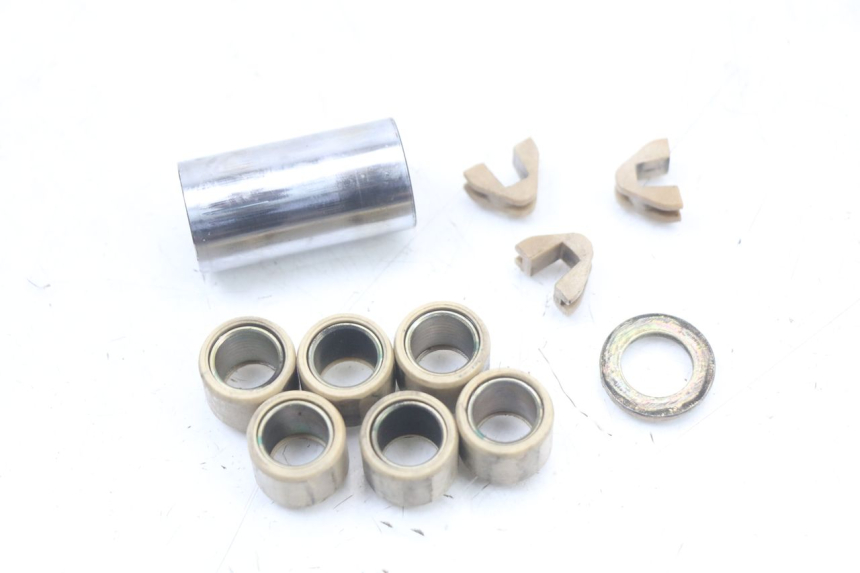 photo de VARIATOR PEUGEOT KISBEE 4T 50 (2010 - 2017) - Bevestigingspunten