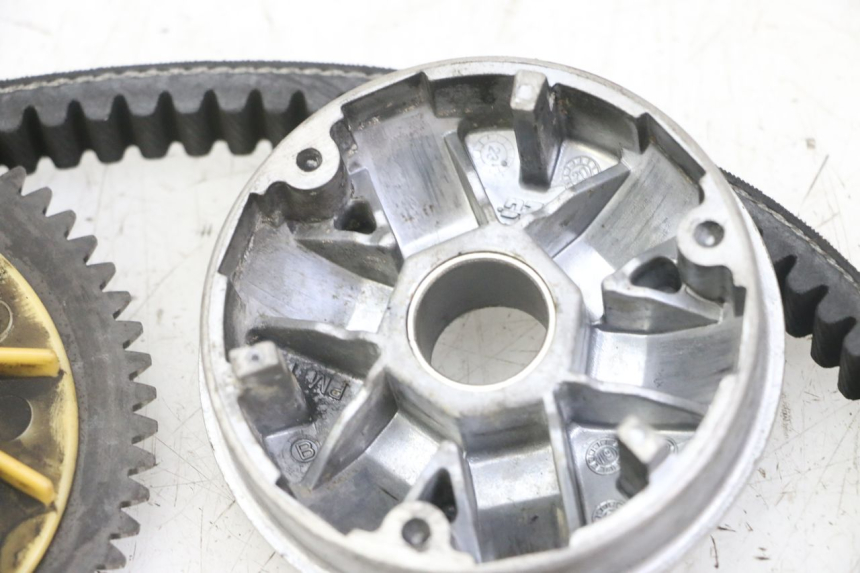 photo de VARIATOR PEUGEOT KISBEE 4T 50 (2018 - 2022) - Kenmerkende details