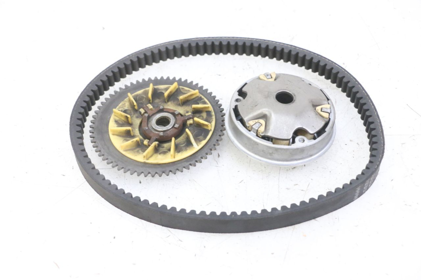 photo de VARIATOR PEUGEOT KISBEE 4T 50 (2018 - 2022) - Zoom op gebruiksstaat