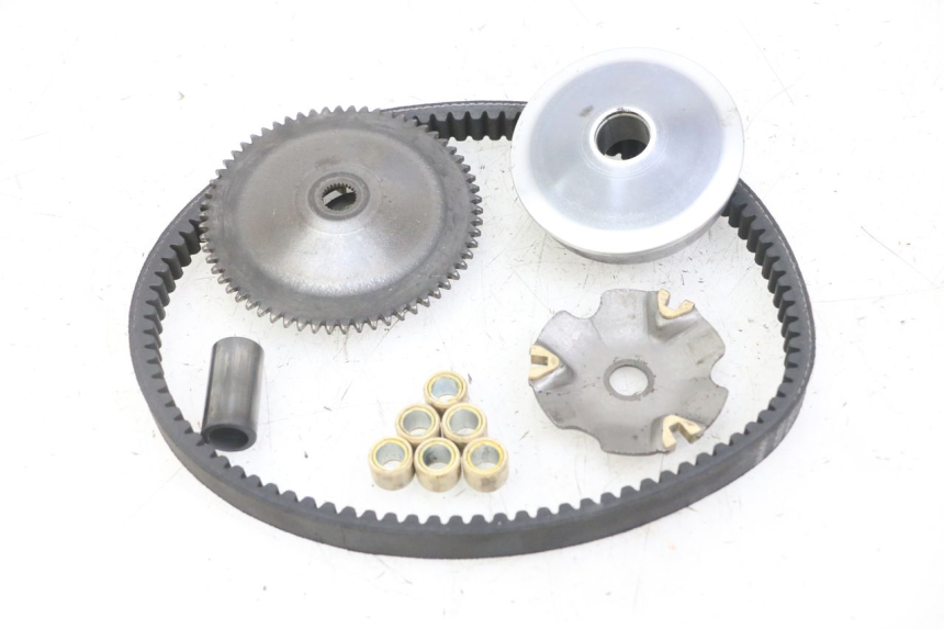 photo de VARIATOR PEUGEOT KISBEE 4T 50 (2018 - 2022) - Andere kijkhoek