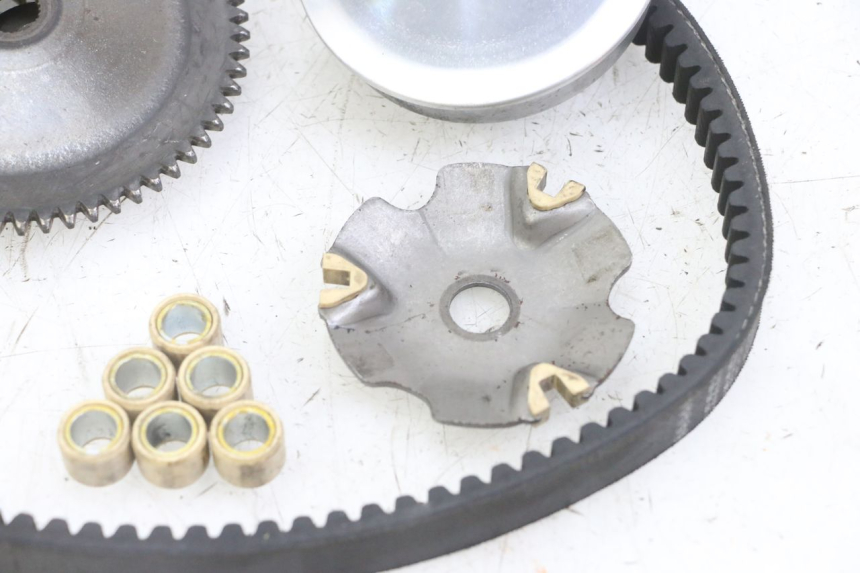 photo de VARIATOR PEUGEOT KISBEE 4T 50 (2018 - 2022) - Overzicht