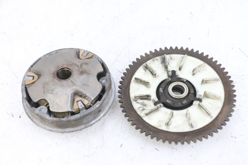 photo de VARIATOR PEUGEOT KISBEE 4T 50 (2010 - 2017) - Detail van het onderdeel