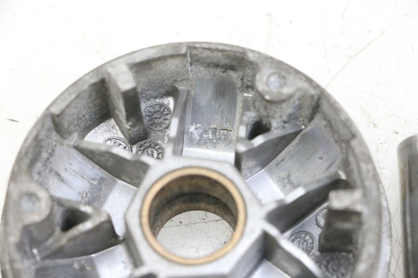 photo de VARIATOR PEUGEOT KISBEE 4T 50 (2010 - 2017) - Focus op structuur