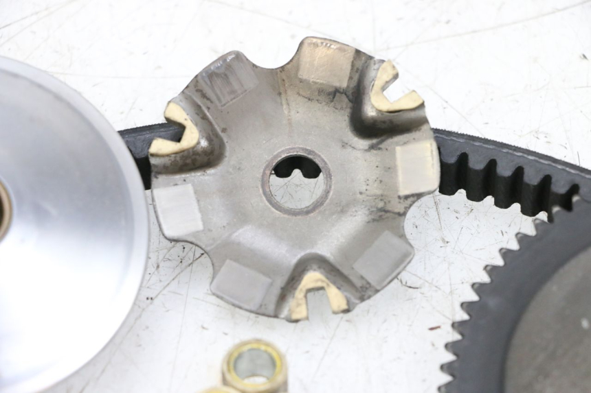 photo de VARIATOR PEUGEOT KISBEE 4T 50 (2018 - 2022) - Technische close-up