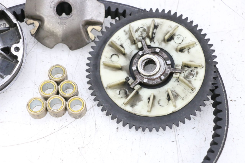 photo de VARIATOR PEUGEOT KISBEE 4T 50 (2018 - 2022) - Gecontroleerd onderdeel