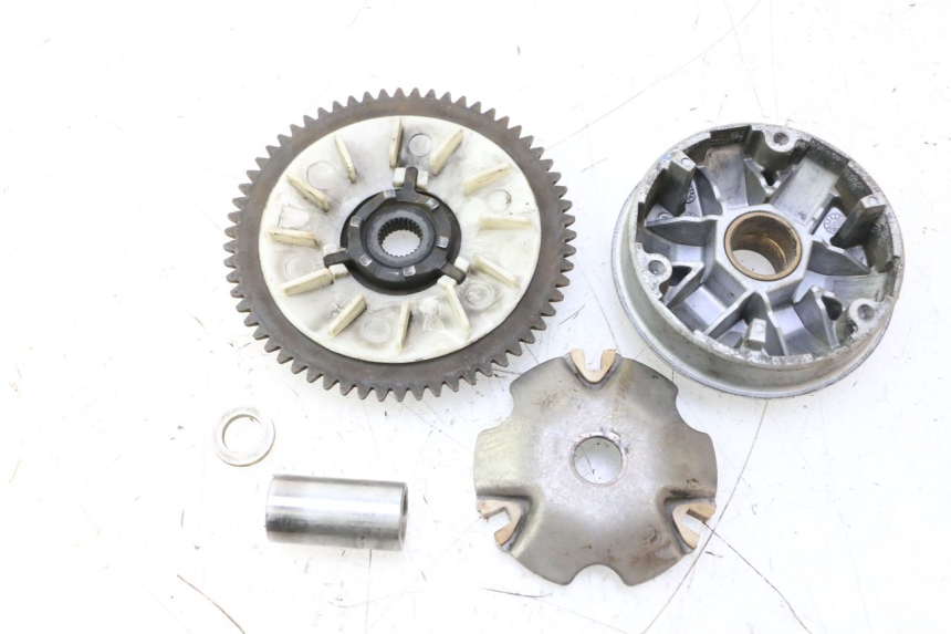 photo de VARIATOR PEUGEOT KISBEE 4T 50 (2010 - 2017) - Hoofdaanzicht