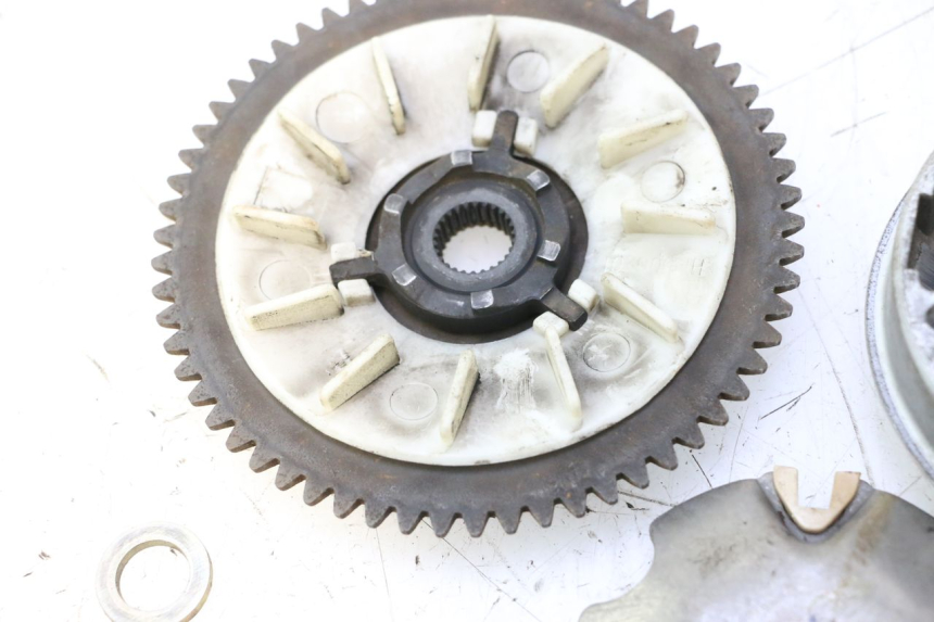 photo de VARIATOR PEUGEOT KISBEE 4T 50 (2010 - 2017) - Bevestigingspunten
