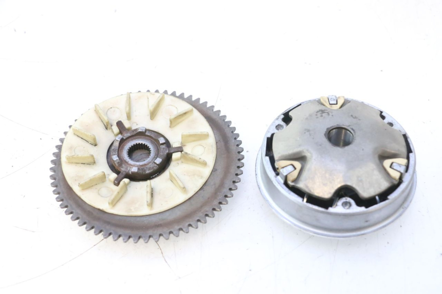 photo de VARIATOR PEUGEOT KISBEE 4T 50 (2010 - 2017) - Detail van het onderdeel