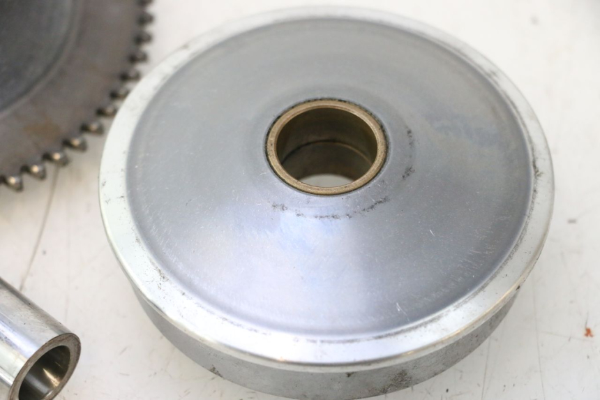 photo de VARIATOR PEUGEOT KISBEE 4T 50 (2010 - 2017) - Bevestigingspunten