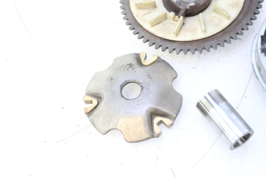photo de VARIATOR PEUGEOT KISBEE 4T 50 (2010 - 2017) - Gecontroleerd onderdeel