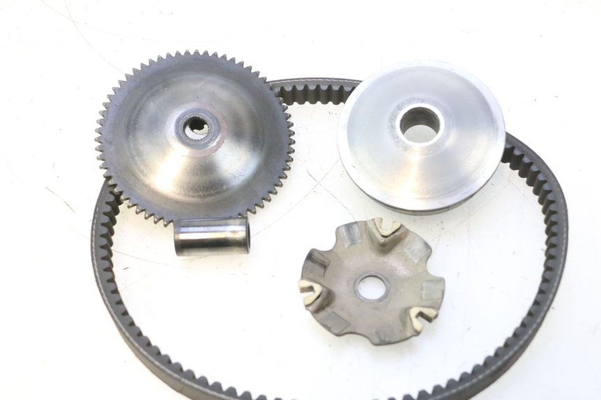 photo de VARIATOR PEUGEOT KISBEE 4T 50 (2023 - 2026) - Technische close-up