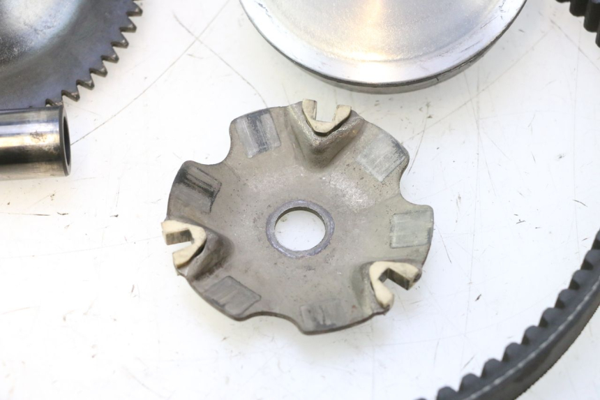 photo de VARIATOR PEUGEOT KISBEE 4T 50 (2023 - 2026) - Overzicht