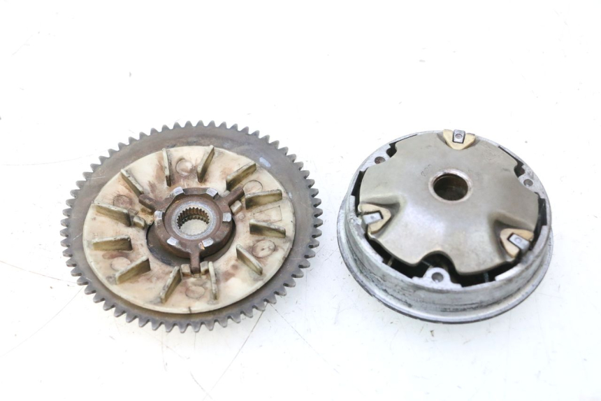 photo de VARIATOR PEUGEOT KISBEE 4T 50 (2010 - 2017) - Hoofdaanzicht