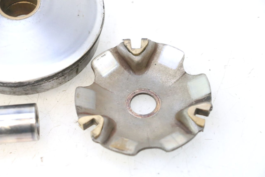 photo de VARIATOR PEUGEOT KISBEE 4T 50 (2010 - 2017) - Technische close-up