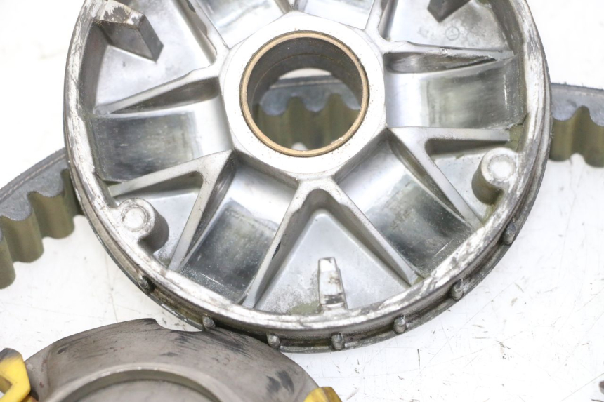 photo de VARIATOR PIAGGIO LIBERTY 125 (1998 - 2008) - Zoom op componenten