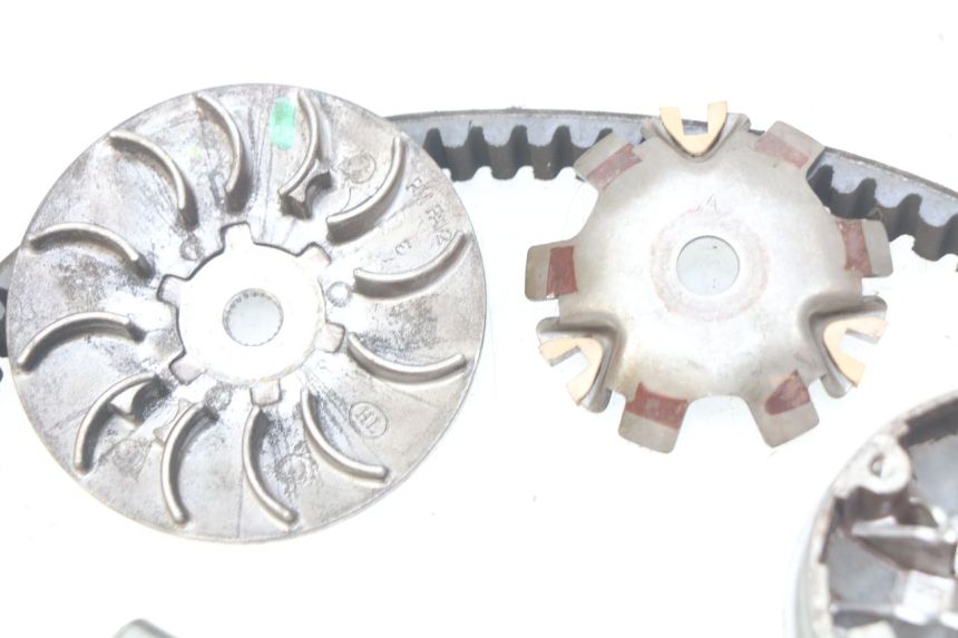 photo de VARIATOR PEUGEOT LUDIX 50 (2008 - 2017) - Gecontroleerd onderdeel