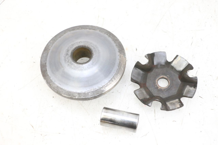 photo de VARIATOR PEUGEOT LUDIX 50 (2005 - 2007) - Zoom op gebruiksstaat