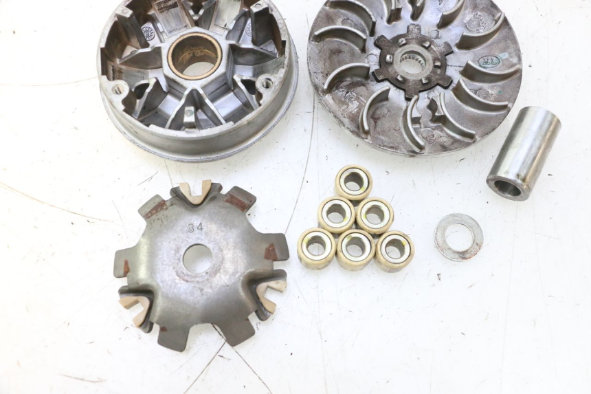 photo de VARIATOR PEUGEOT LUDIX 50 (2008 - 2017) - Bevestigingspunten